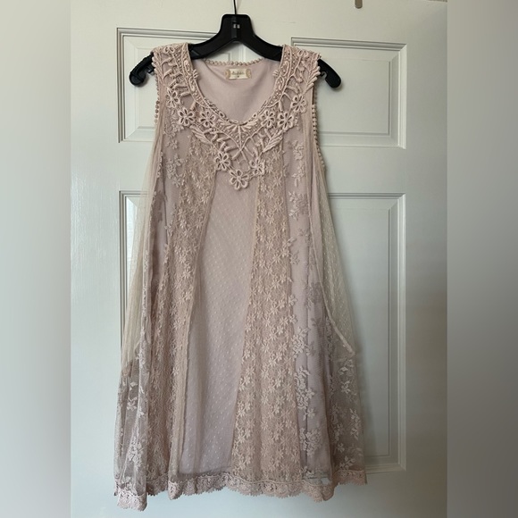 Altar'd State Dresses & Skirts - altar’d state blush lacey dress- size M